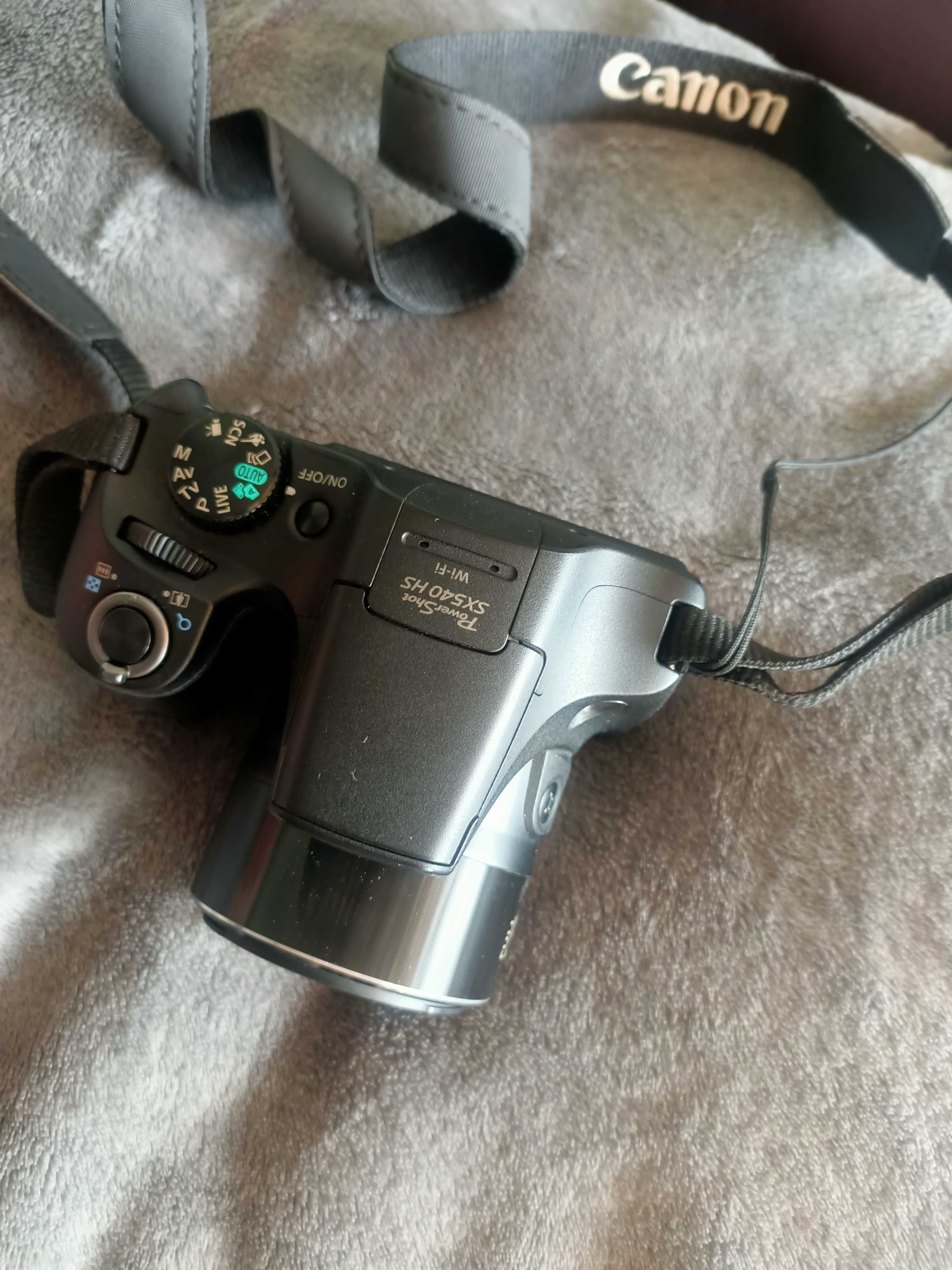 Sprzedam Aparat Canon