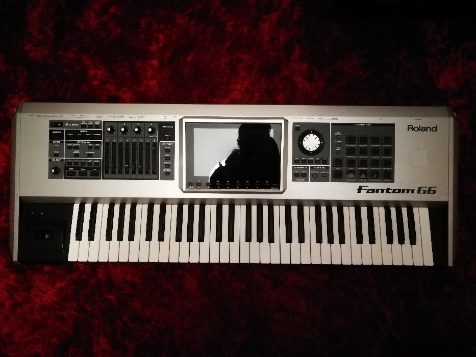 Roland fantom g6 (Full extras)