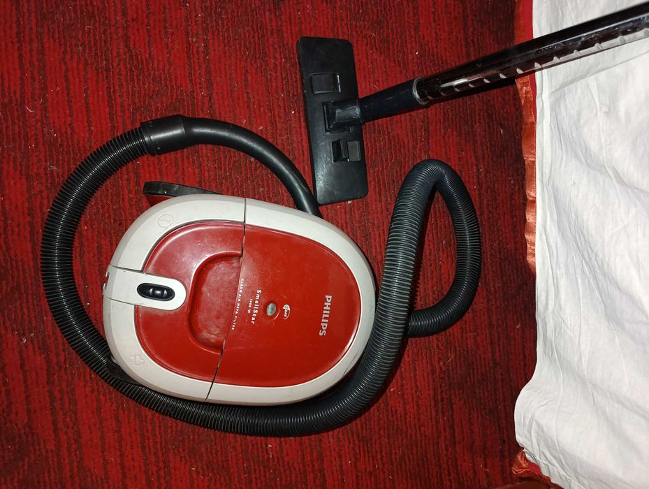 Пылесос Philips 1600W