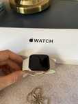 Apple SmartWatch SE 40 mm, stan baterii 91%, stan idealny, złoty