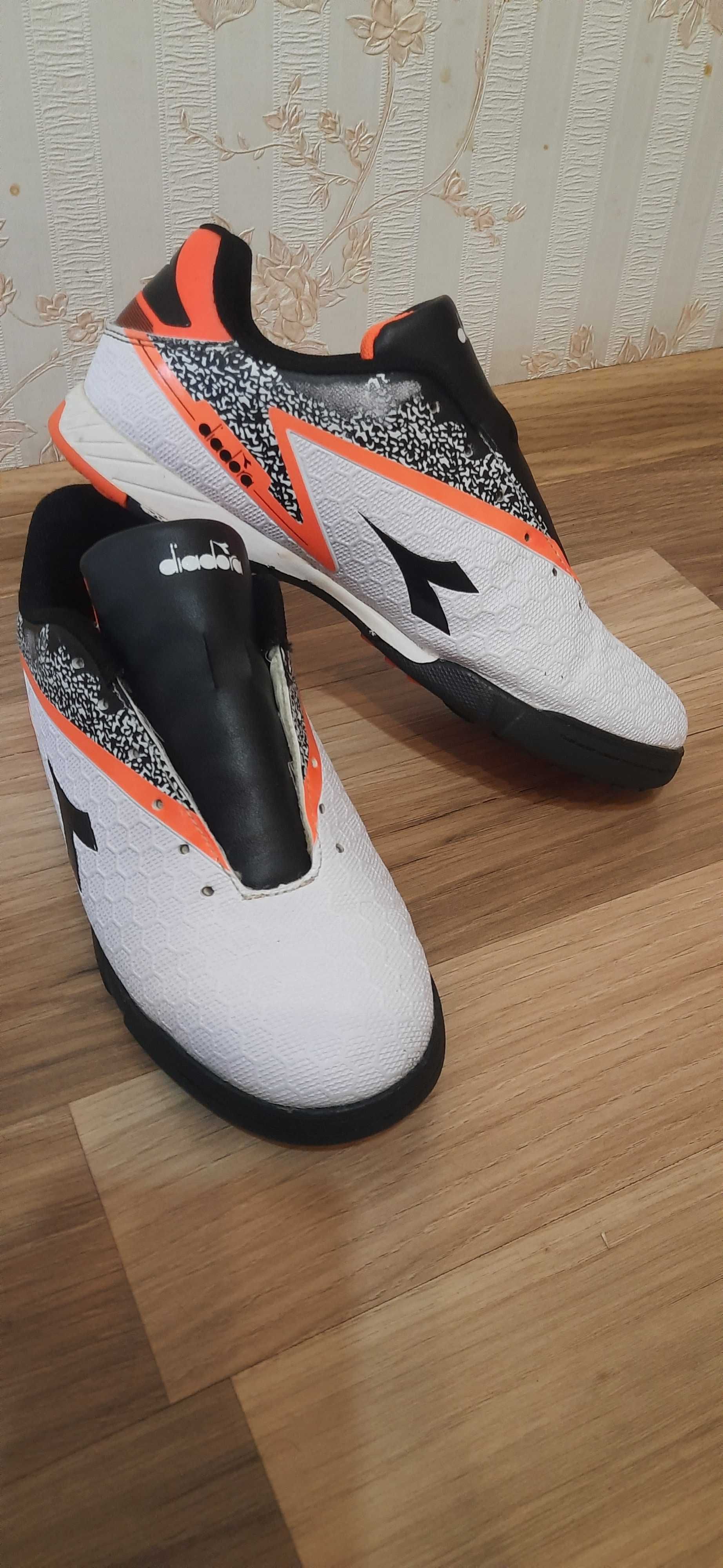 Футзалки Diadora