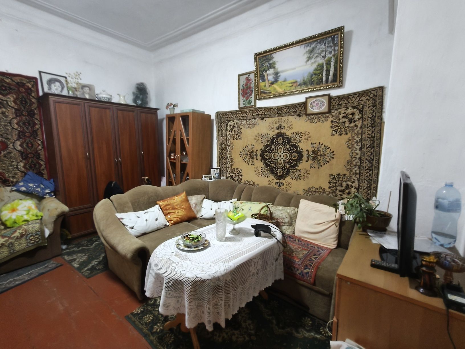 Терміново, Центр,2х. Частина будинку,всі зручності централізовані.