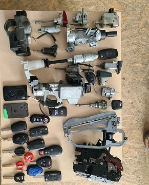 Dorabianie kluczy z immobiliserem, awaryjne otwieranie, naprawa zamków