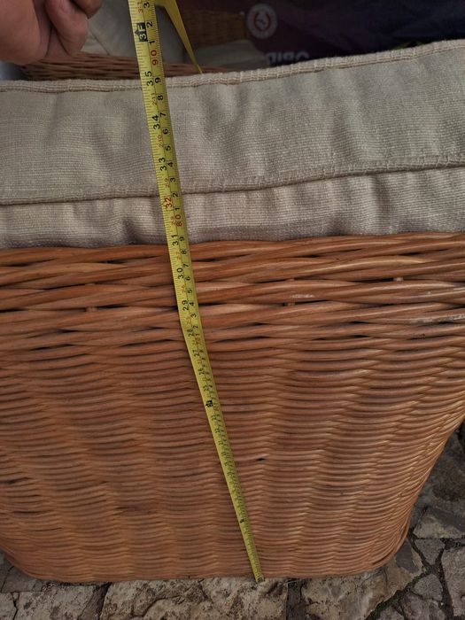 Conjunto de sofa de vime. Para  desocupar.