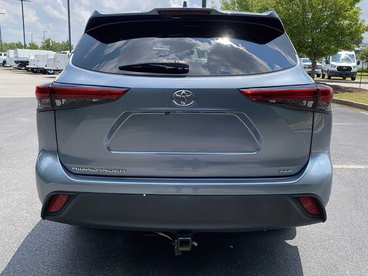 Toyota Highlander XLE 2021