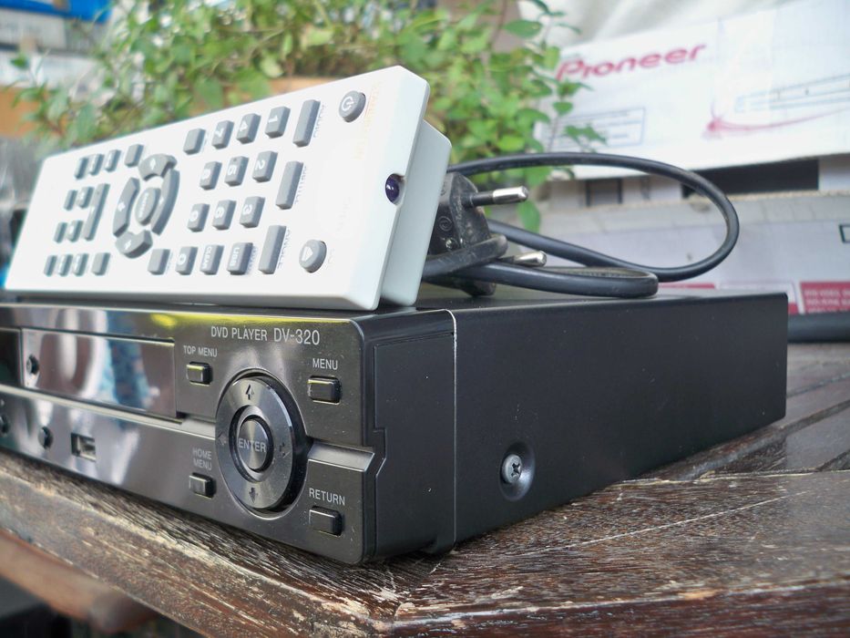 odtwarzacz DVD Pioneer DV-320 + pilot, stan bdb, tworzy MP3