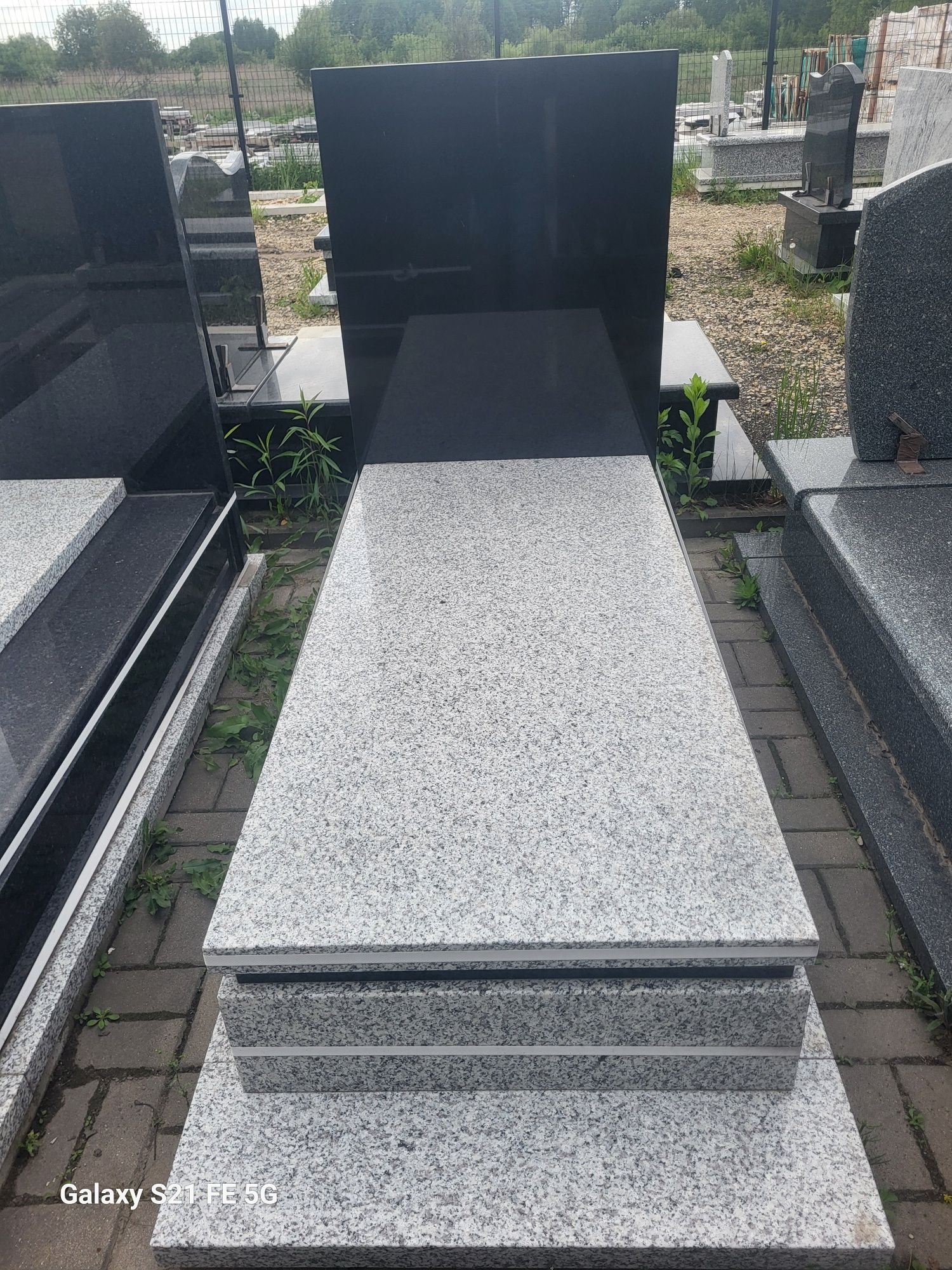 4500 zł Pomniki podwójne ,pojedyncze.