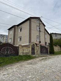 Будинок в центрі Тернополя вулиця Нова