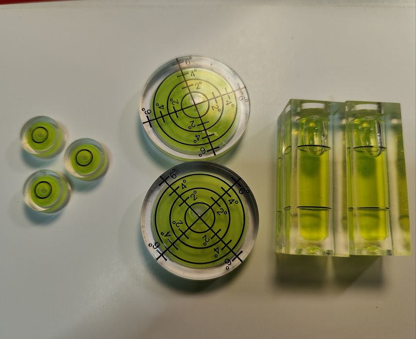 Уровни пузырьковые для настройки проигрывателя винила