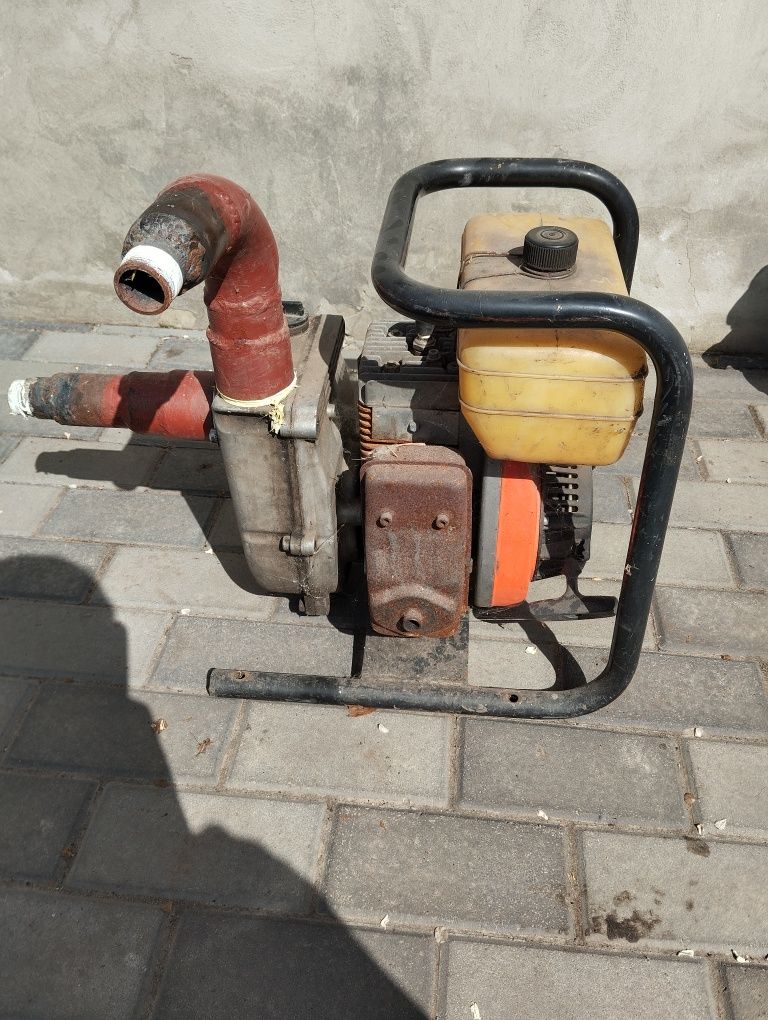 Продам мотопомпу