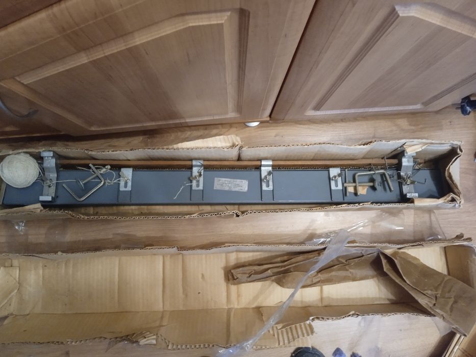 В'язальна машинка. Україна. Виробництво м. Луцьк