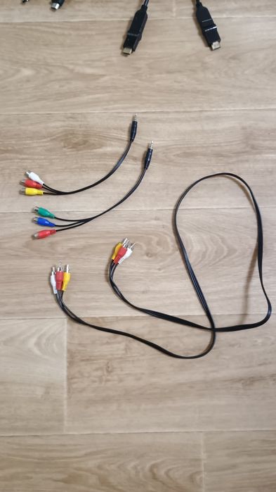 HDMi 2шт, звуковые кабеля одним лотом+ переход.DisplayPort на SCART