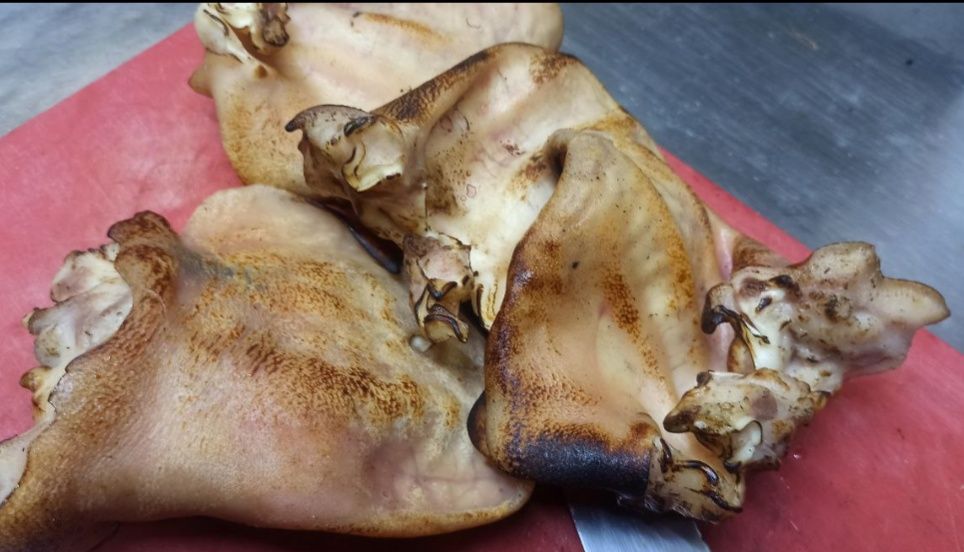 Вуха свинячі ,обрізані, шмалені