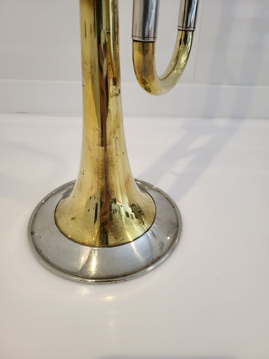 Trąbka instrument dęty ustnik