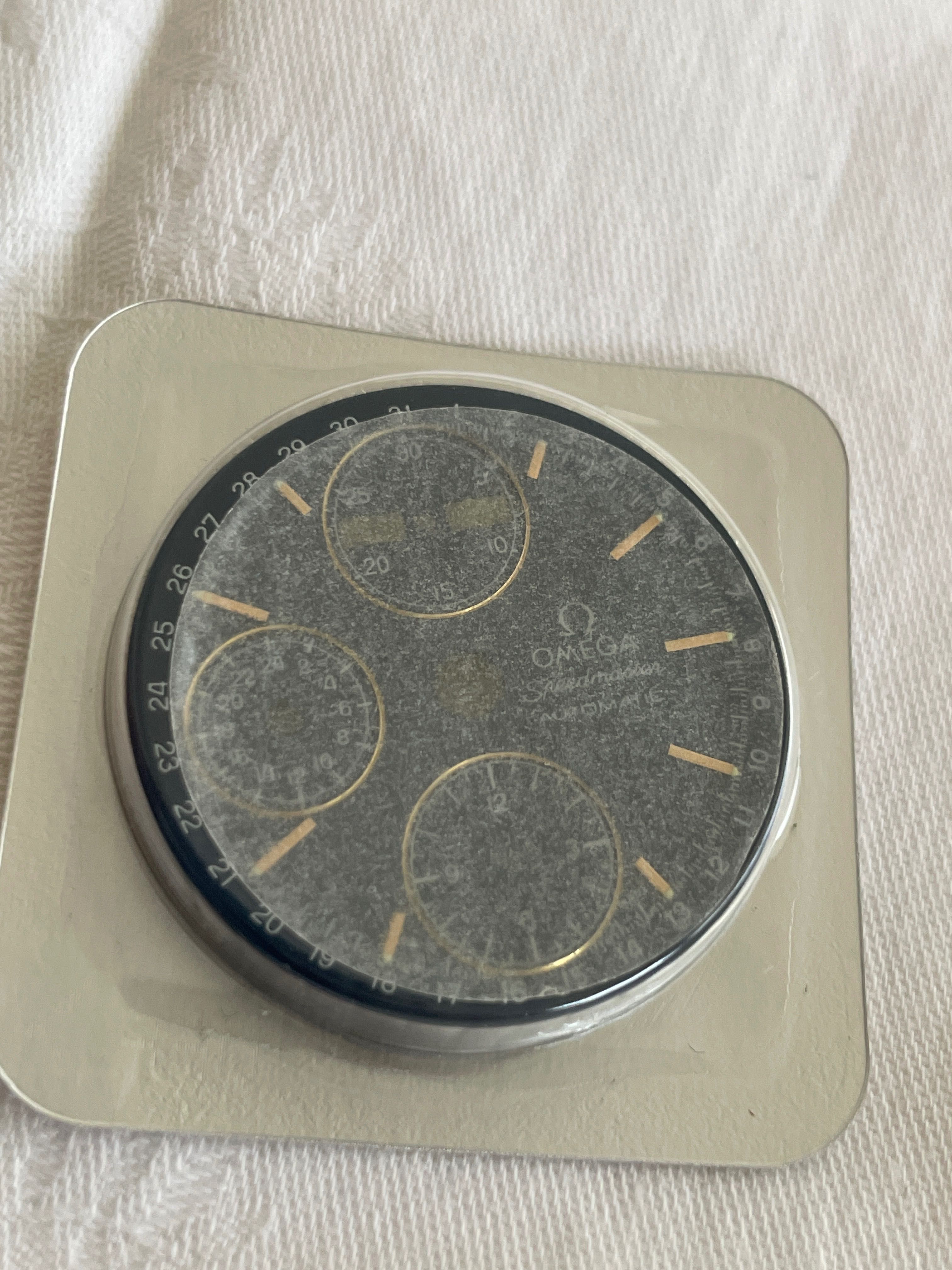 Mostrador Omega 1151  com ponteiros