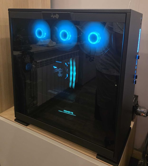 Komputer stacjonarny i7-11700KF 2x16GB 2.5TB SSD / 2TB HDD RTX3080TI