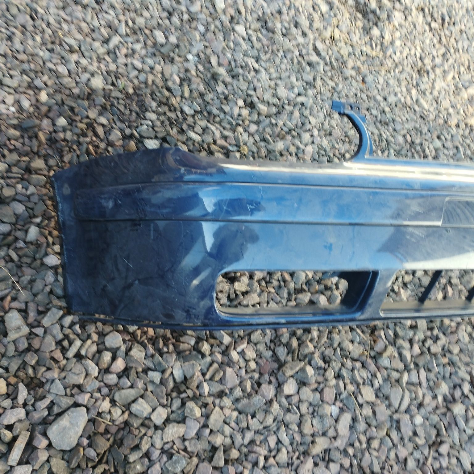 Volkswagen Golf IV 4 zderzak przód oryginał granatowy