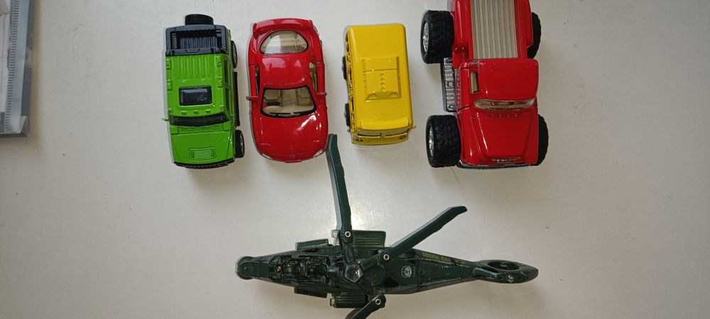 Спецтехніка іграшки різне