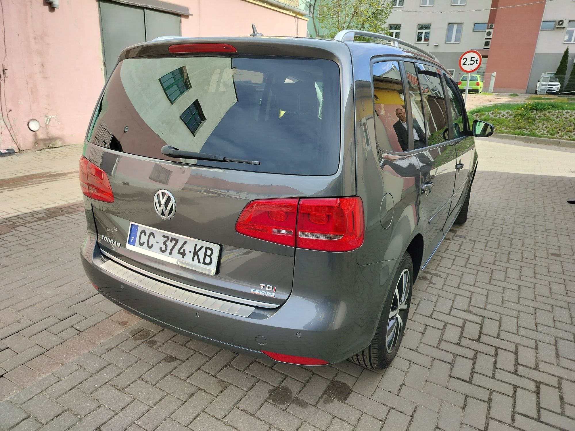VW Touran 1.6 TDI 2013R.
