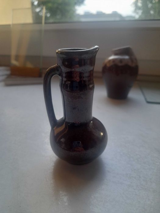 dzbanuszek z filigranową rączką