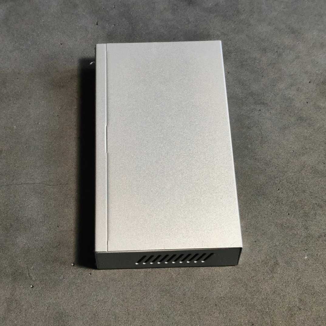 Switch Komputerowy Przekaźnik Ethernet 8 portów (8x10/100Mbit)