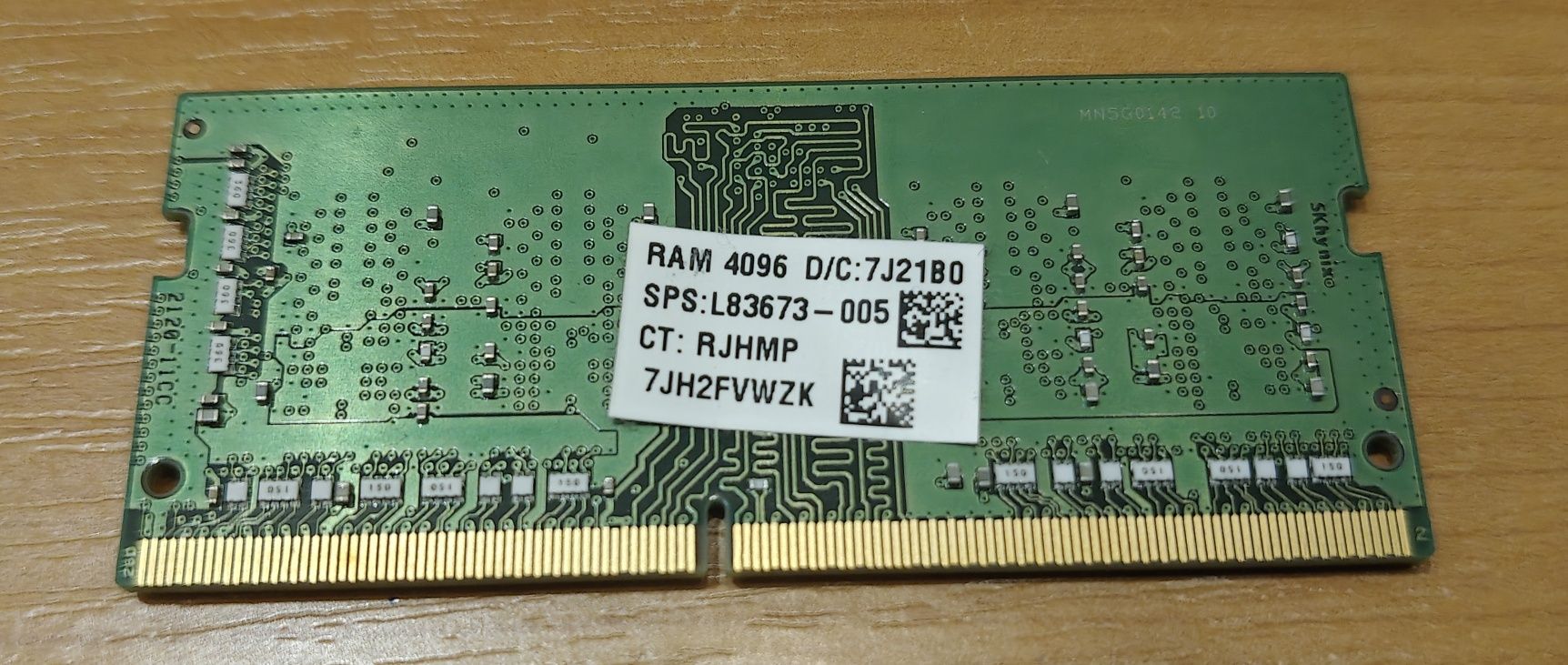 Ноутбучна оперативна пам'ять SK hynix 4Gb DDR4 3200MHz