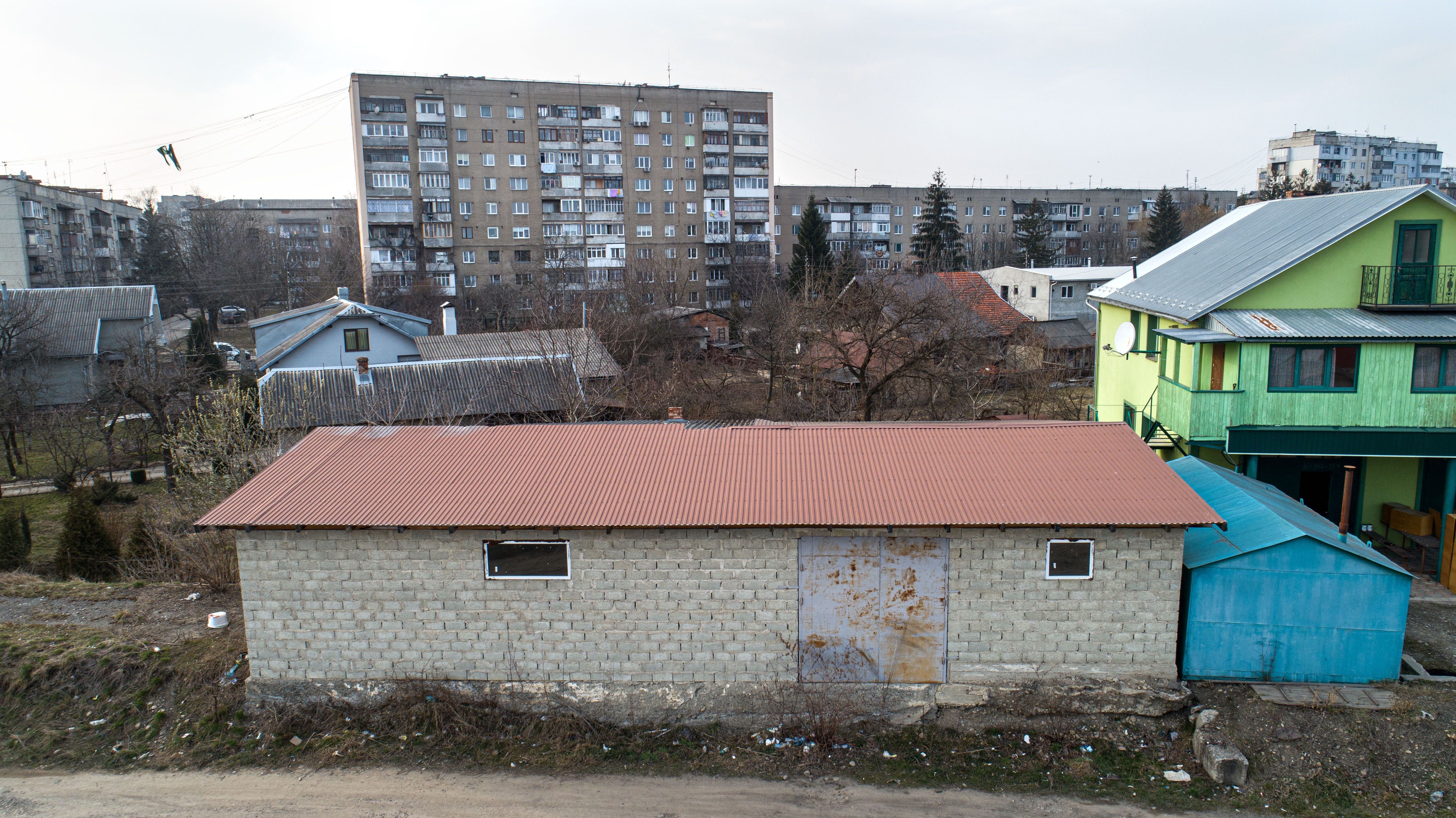 Гараж-склад, приміщення.