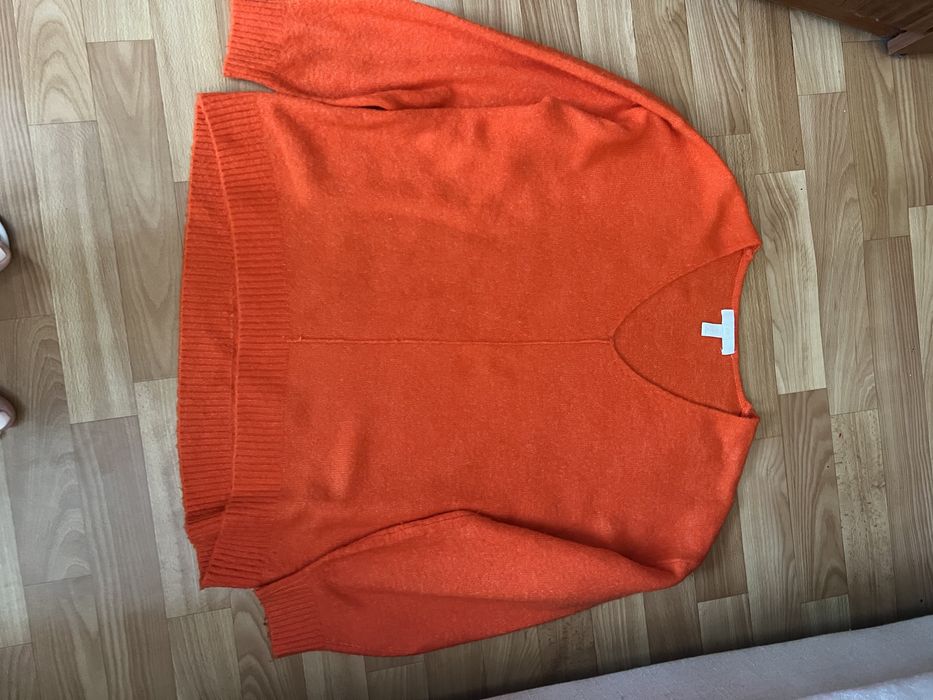 Продам свитер H&M