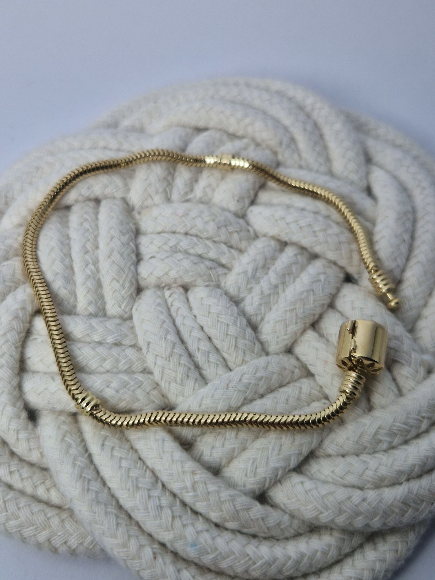 Złota 585 bransoletka żmijka typu Pandora 19,5 cm