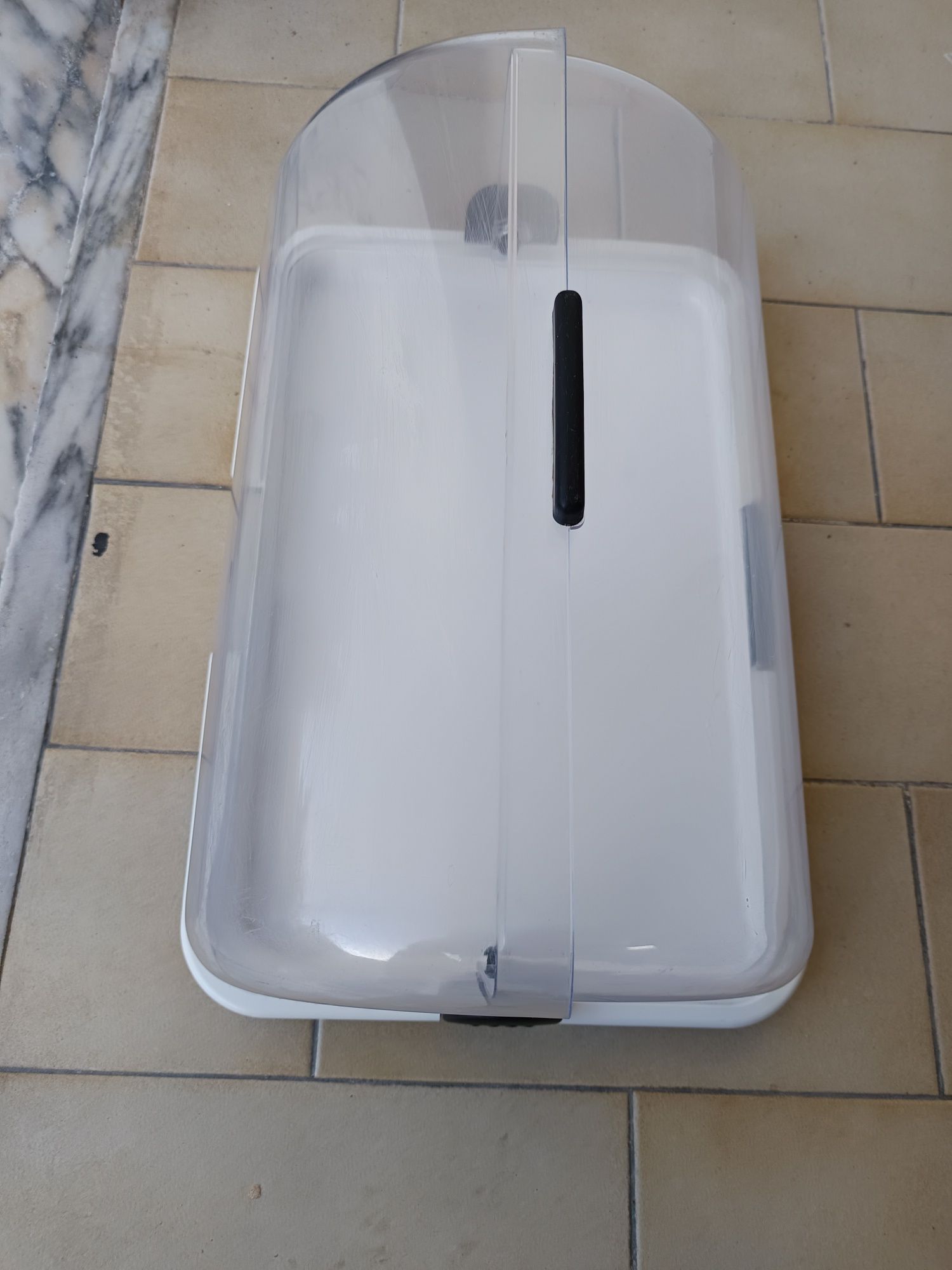 Vitrine simples para venda