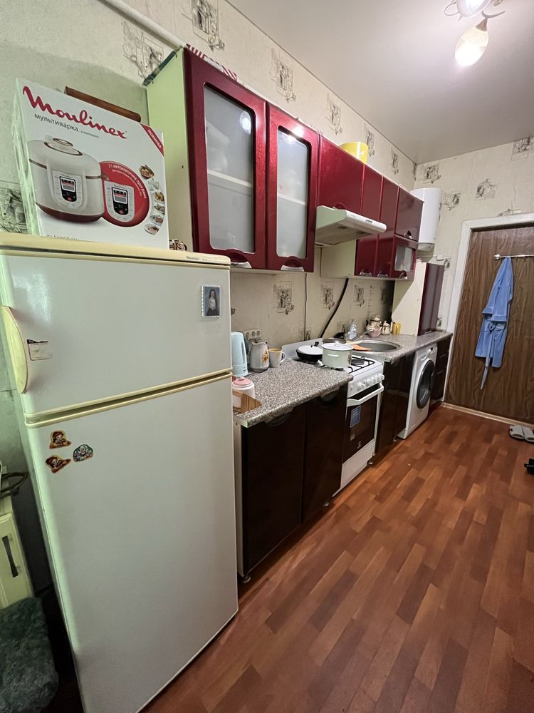 Продається квартира посімейного типу 27,7м2 в районі Градецького