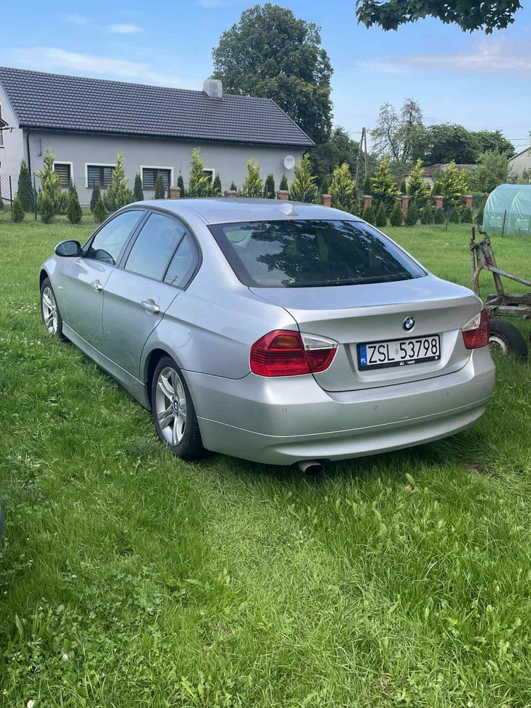 Bmw e90 320i 2006 rok