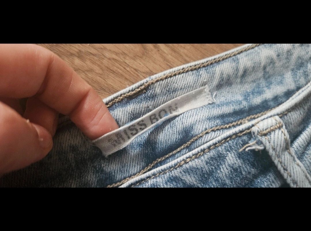 Spodnie dżinsowe z przetarciami r xs