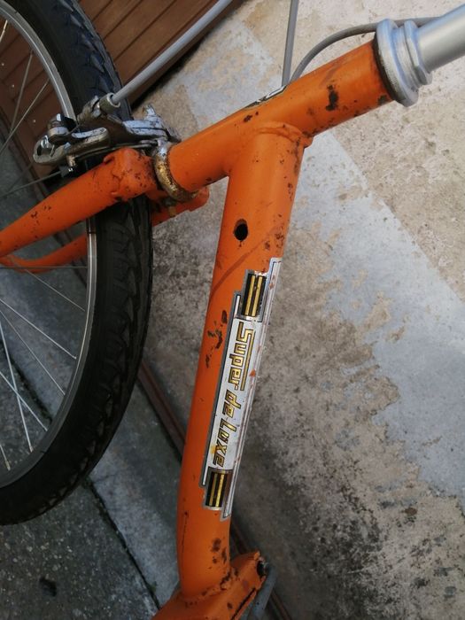 Bicicleta antiga / Alugo