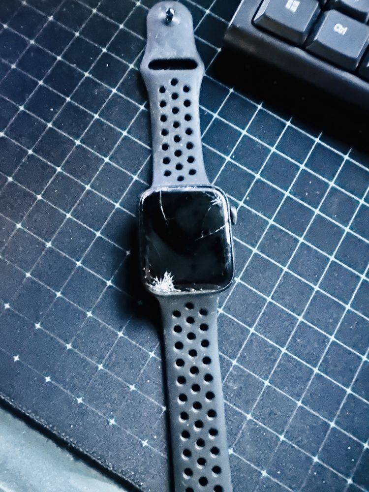 Apple Watch SE 2020 44mm