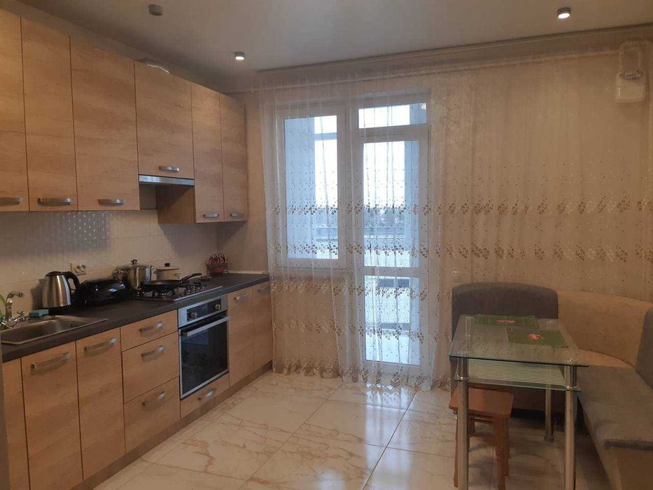 Оренда 2 кімнатної квартири вул. Залізнична ЖК Веселка ближній центр