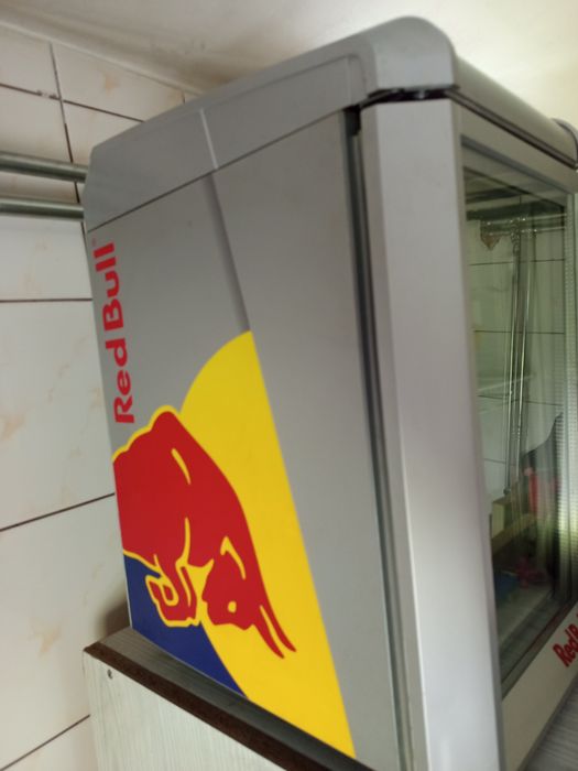 Lodówka Red Bull