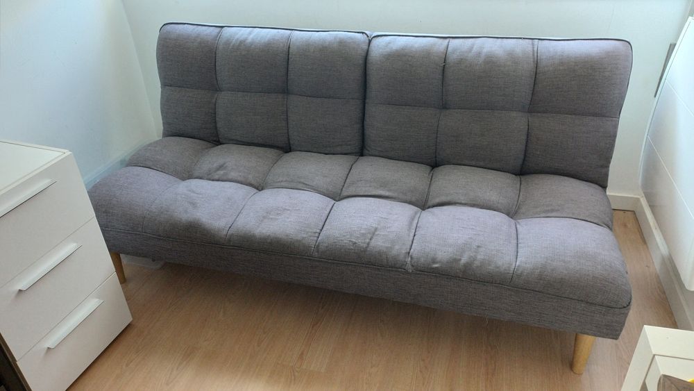 Sofa-cama cinzento