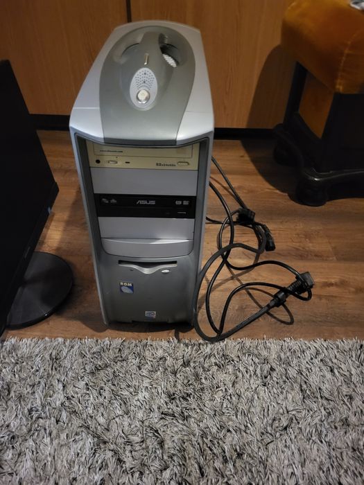 Komputer stacjonarny