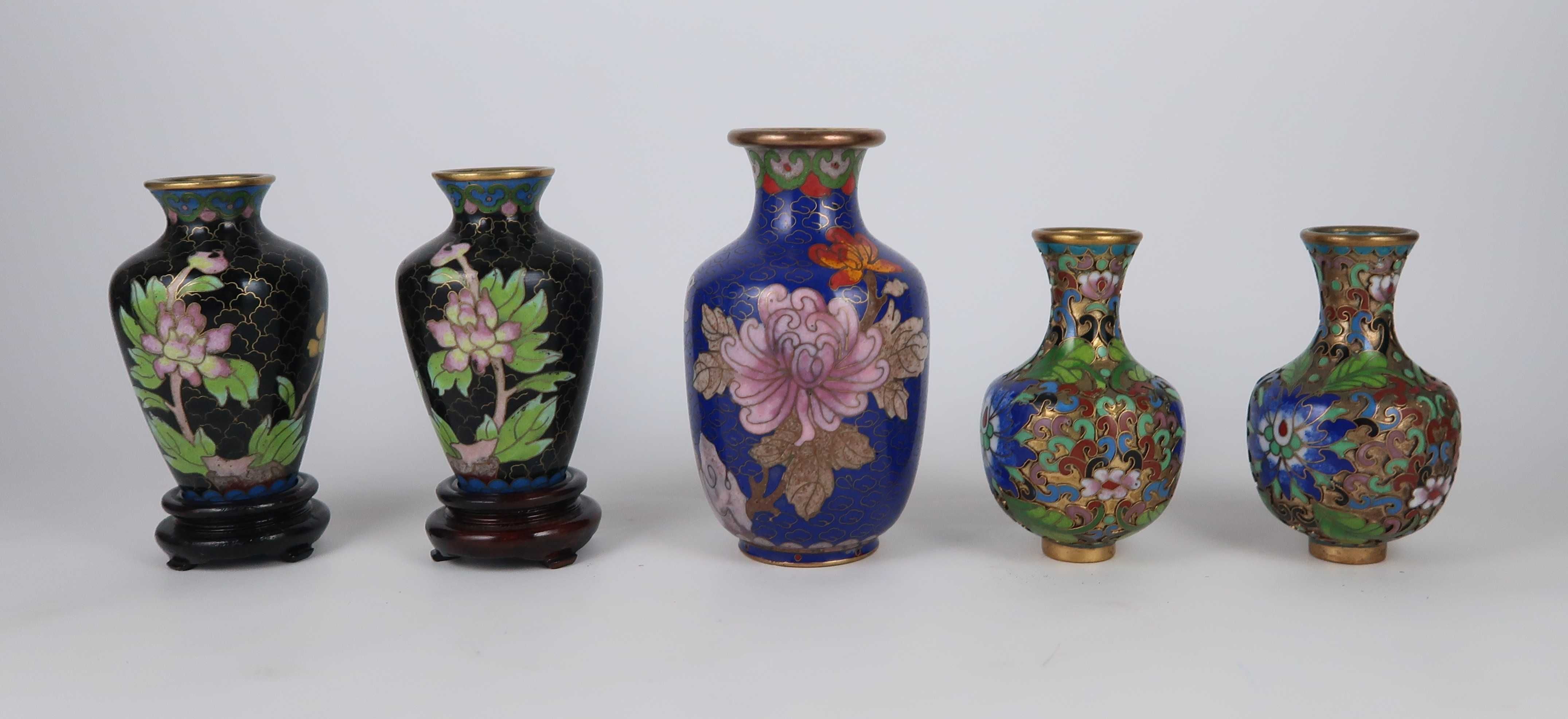 Jarrinhas da China em Cloisonne, CADA