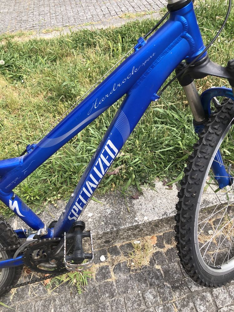Bicicleta semi nova