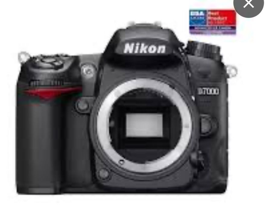Nikon d4 та Nikon d700