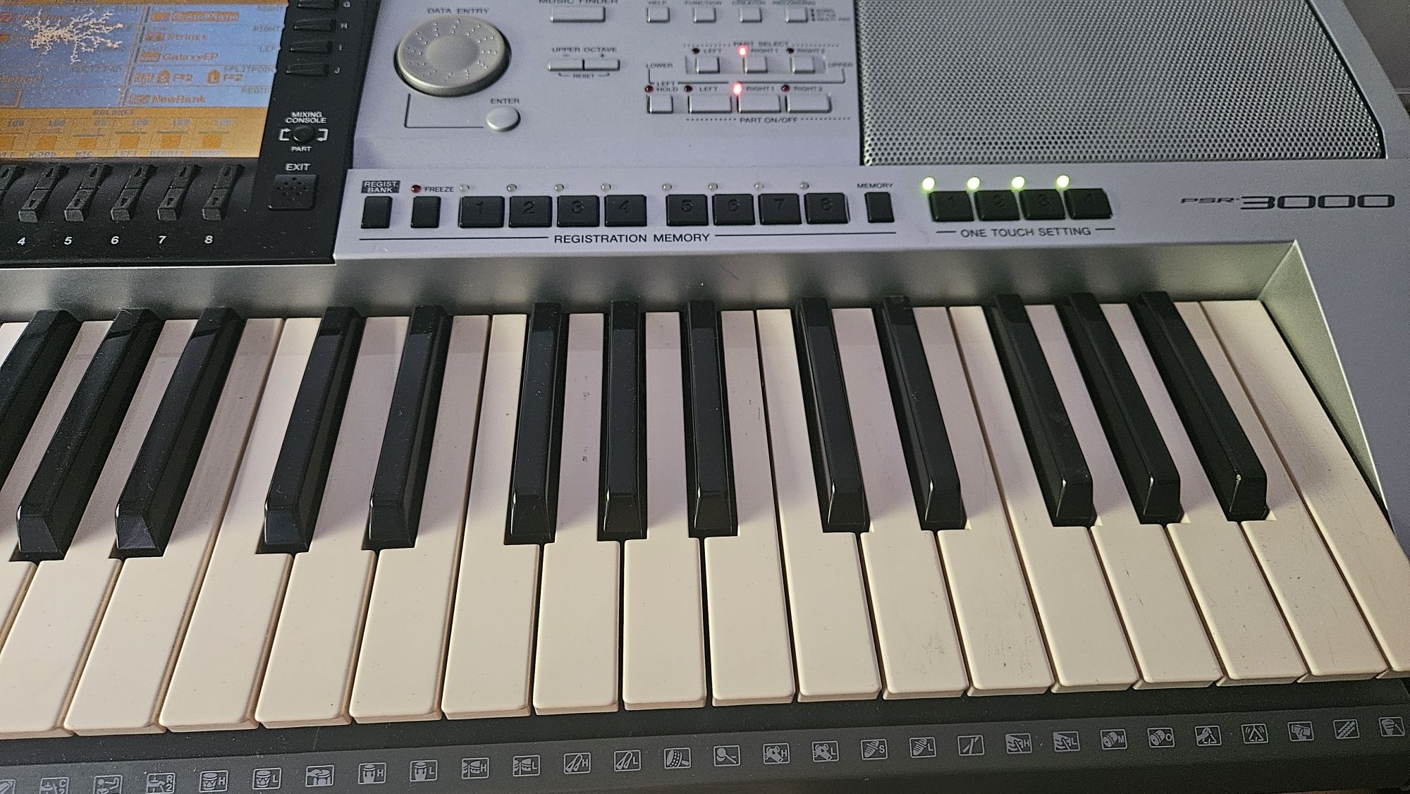 Sprzedam keyboard Yamaha PSR 3000