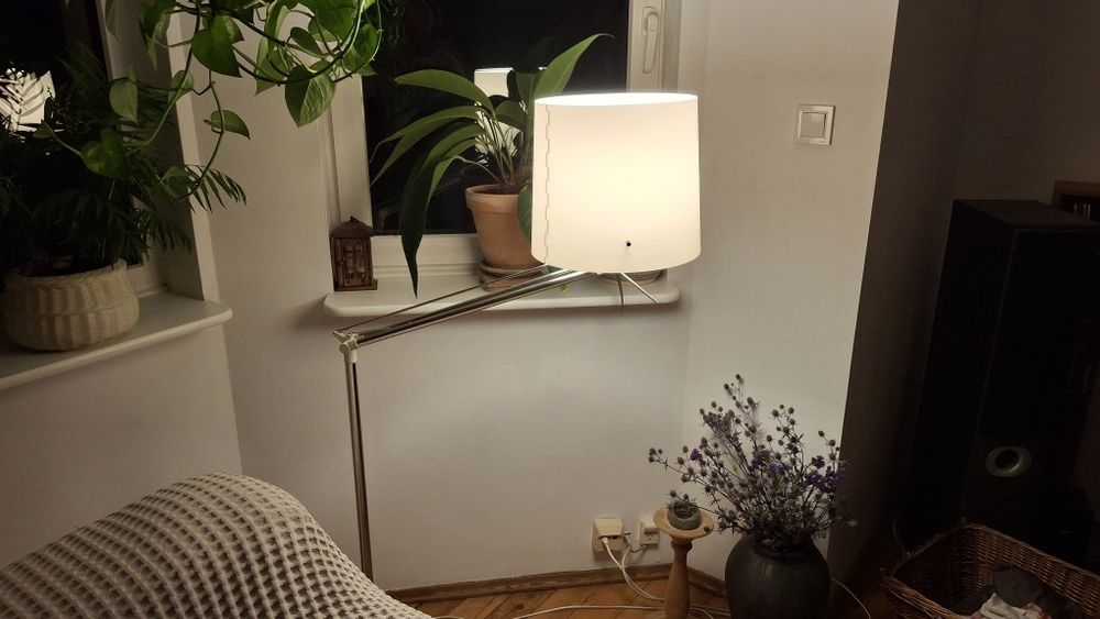 Lampa stojaca, podlogowa