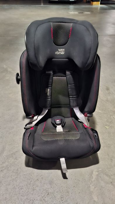 Fotelik samochodowy Britax & Romer Advansafix IV R Air Black 9-36Kg