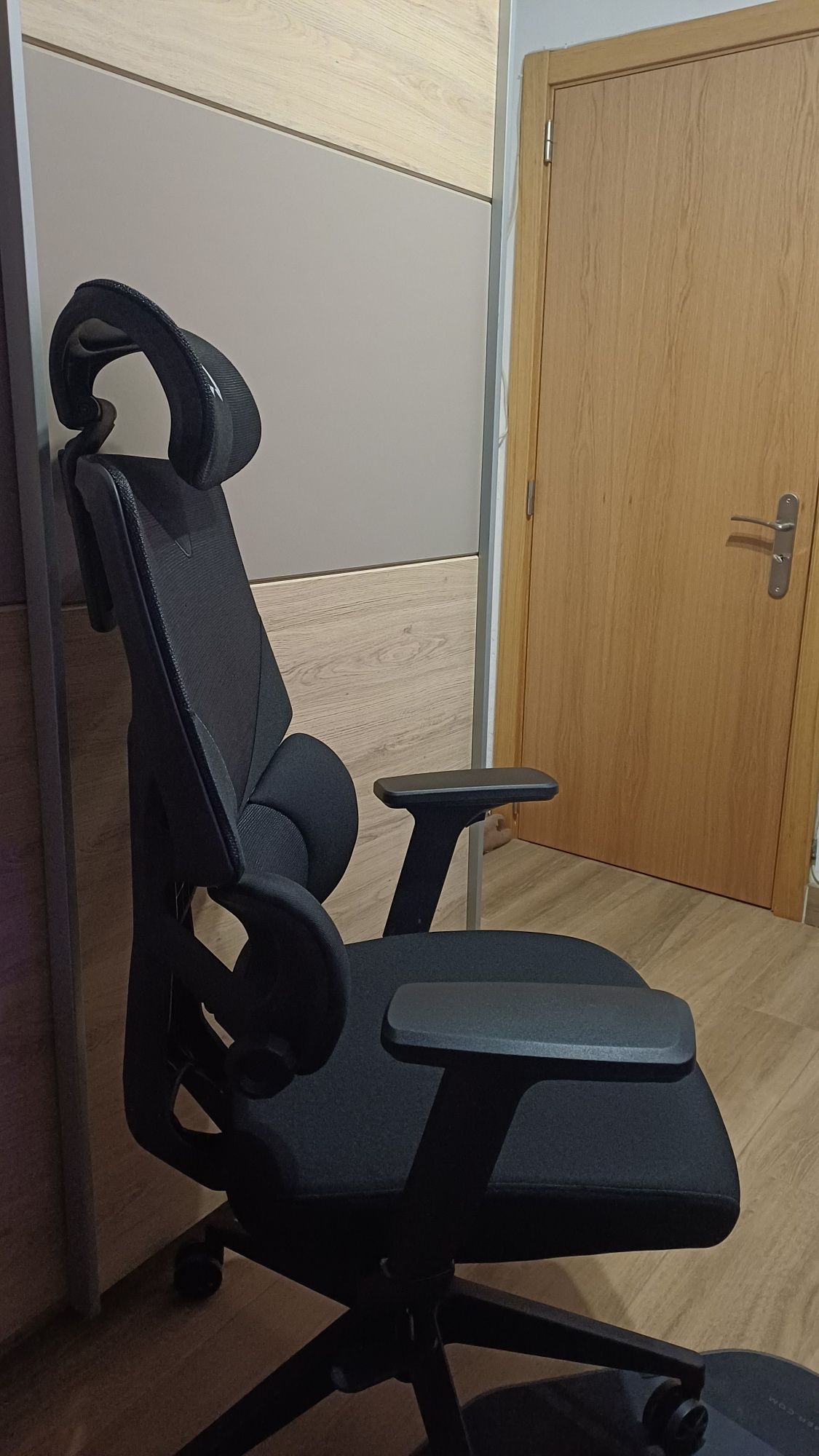 Cadeira de Escritório Ergonómica Alpha Gamer Iris Preta