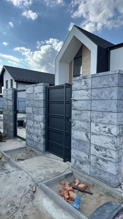 Виконуємо будівельні роботи