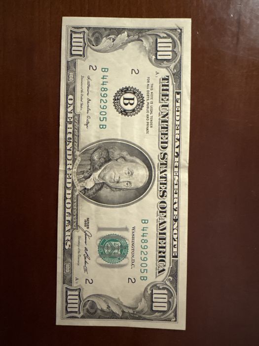 Sto dolarów 1985 roku idealna dla 40 latka