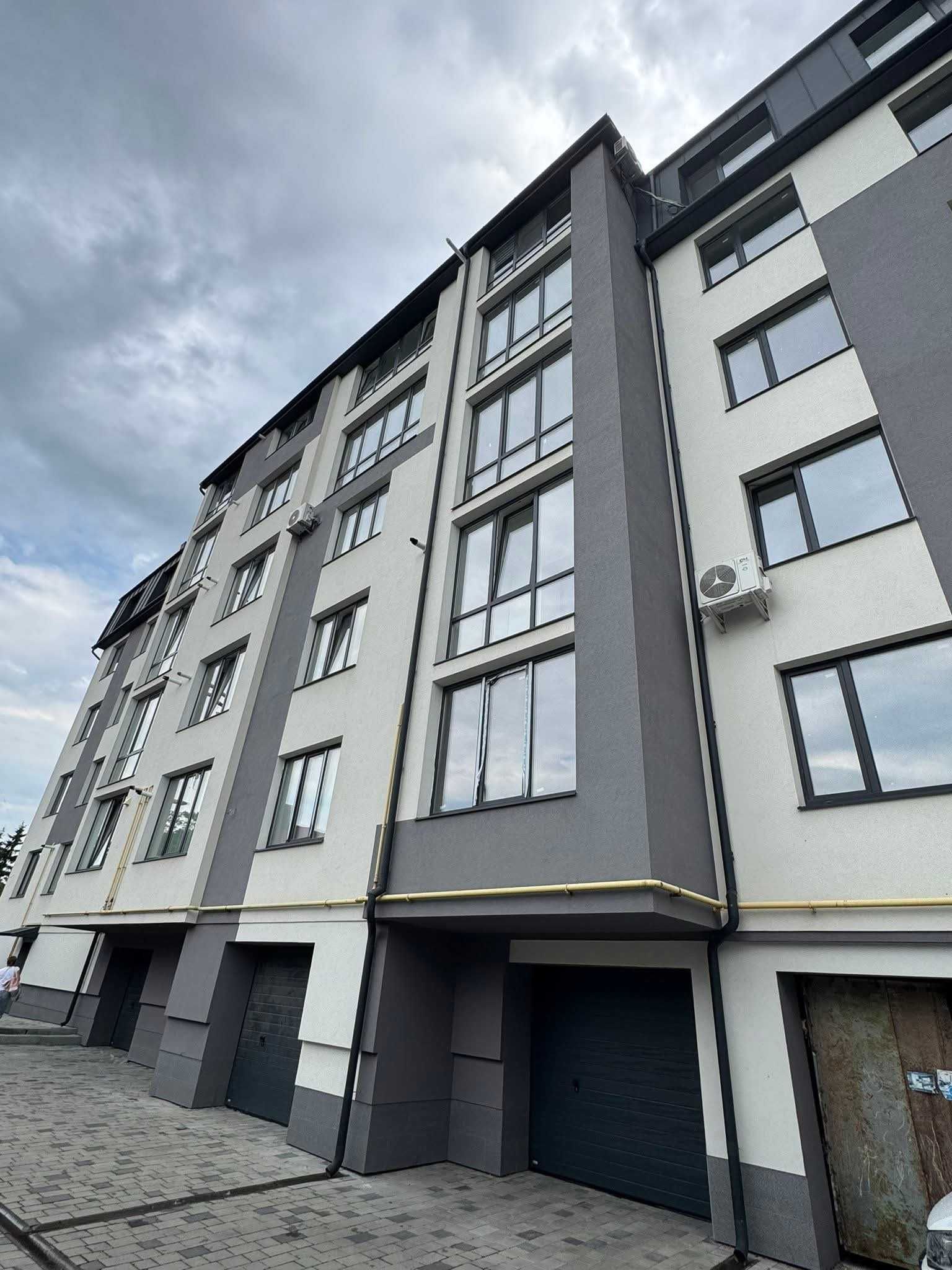 Продаж 3к.квартири поряд з Центром