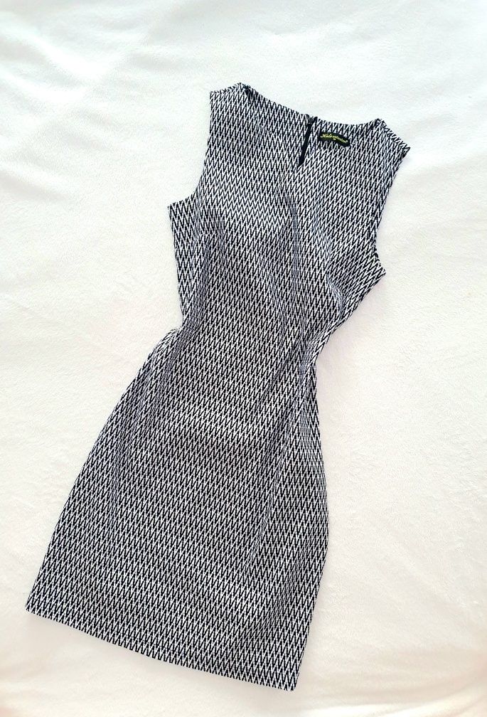 OKAZJA Sukienka elegancka ala żakard święta zima m 38 40 l l 42 xl